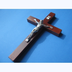 Krzyż drewniany ciemny brąz 22 cm JB 5
